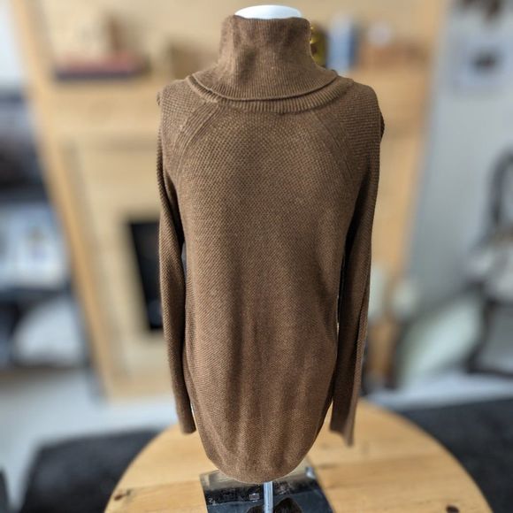 23. George Knit Cardigan Long Sleeve Brown Light knit, Rounded Bottoms, Long - Picture 3 of 11